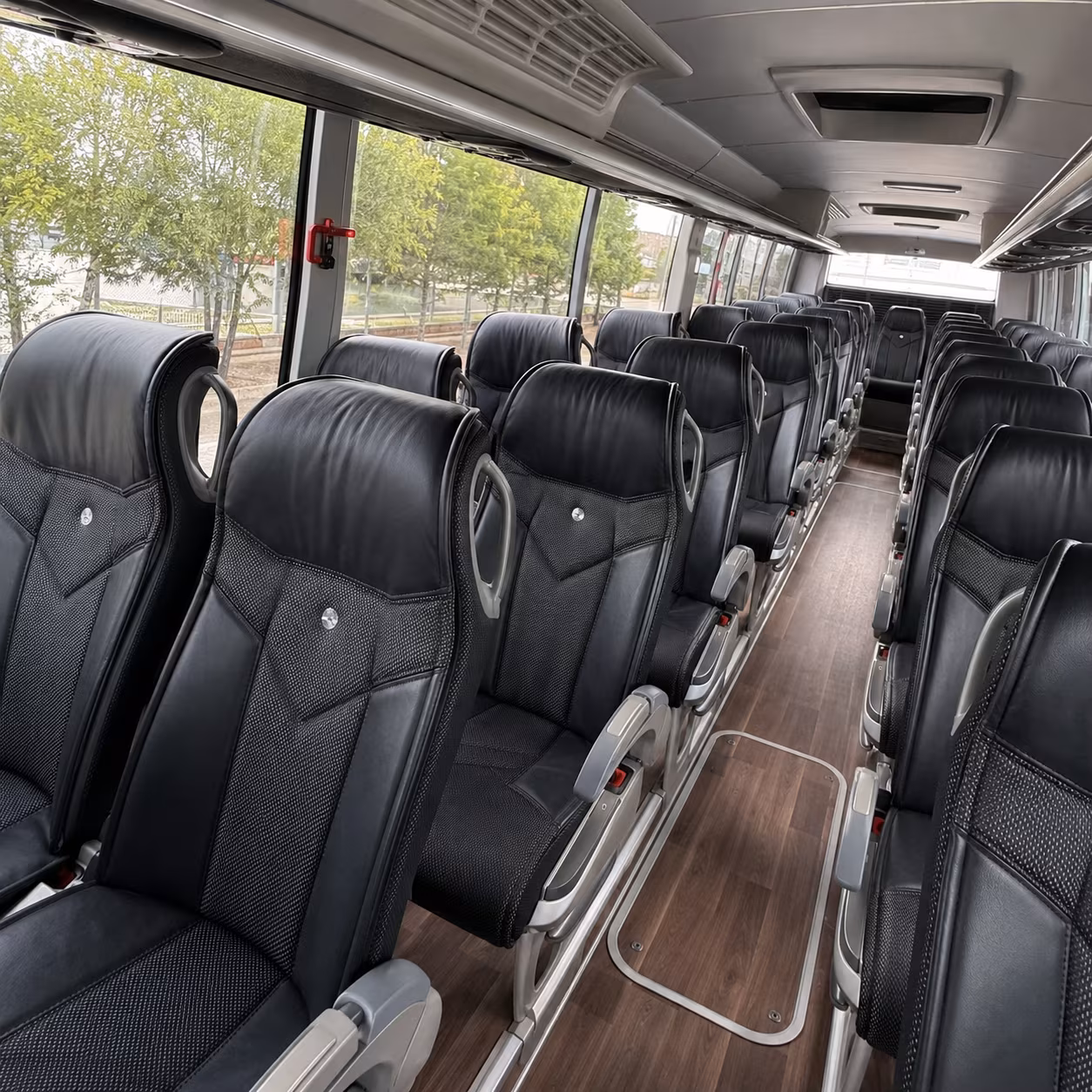 how the day of the week and the season change what a bus costs in kissimmee florida