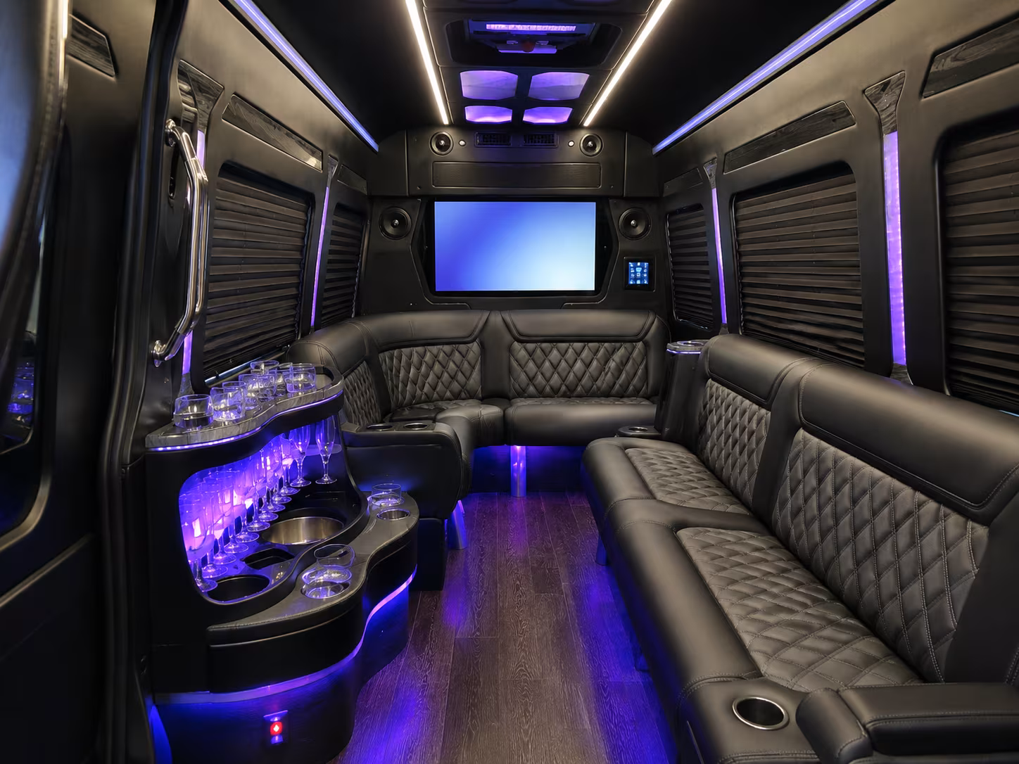 kissimmee 18 passenger party bus