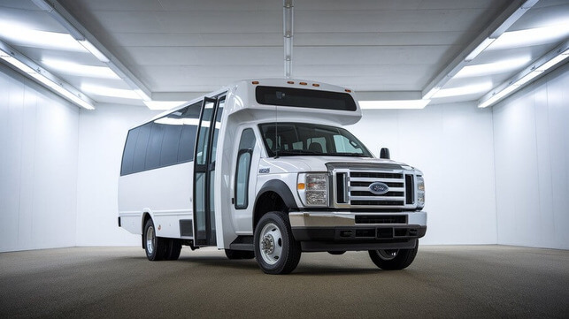 20 passenger minibus kissimmee